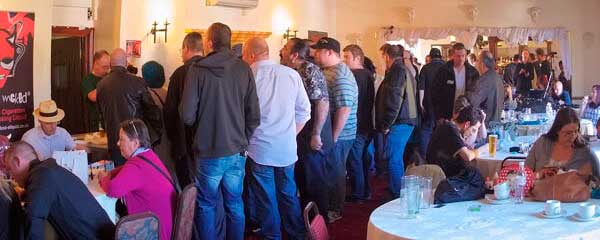 UKVF2011-Crowds